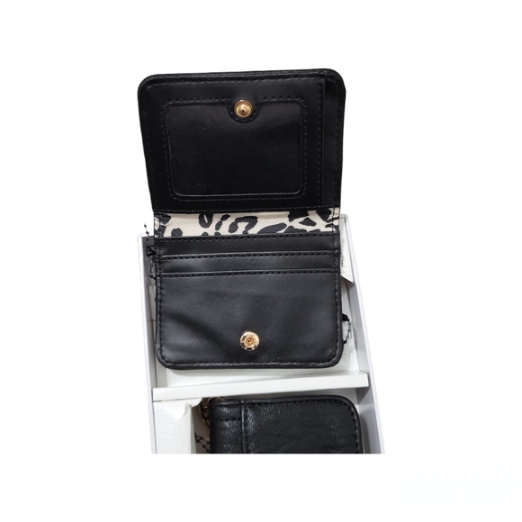 Jessica Simpson mini chain card wallet, Gift box - Picture 5 of 10